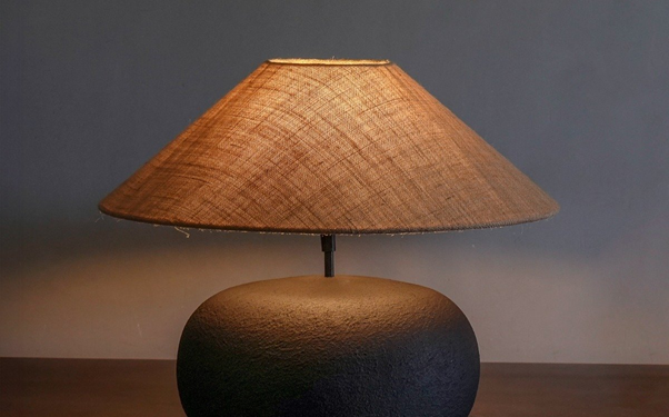 How to Match a Black Table Lamp With Your Room Decor?