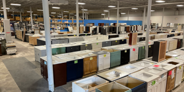 Smart Storage Solutions for Kitchen and Bathroom Spaces