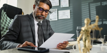 How Financial Records Can Strengthen a Criminal Defense Strategy